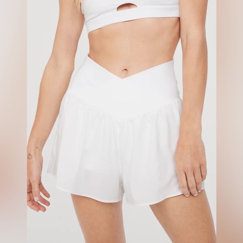 Bundle OFFLINE By Aerie Real Me Crossover Flowy Shorts in White & Navy Blue XL
